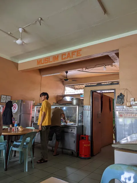 Muslim Cafe Selangau