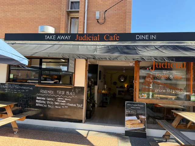 Judicial Cafe
