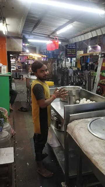 Bismilla Thalappakattu & Fast Food