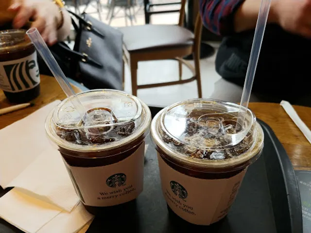 STARBUCKS Syntrend Shop