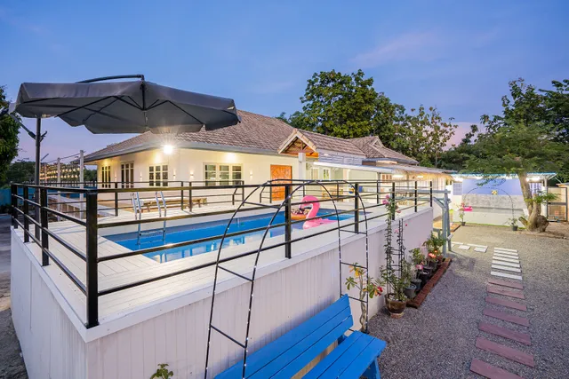 สตาร์ไลท์ พูลวิลล่า Starlight pool villa ชะอำ-หัวหิน