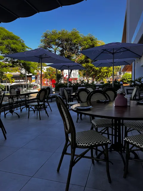 Madam & Sir Florida Road