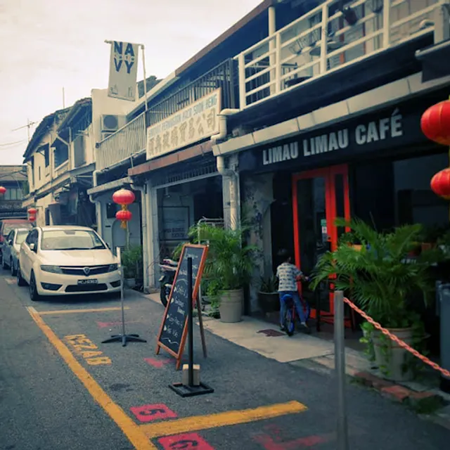 Limau Limau Cafe