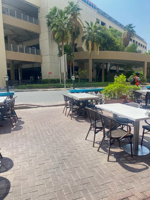 مطعم بيت الأمور - Bait Al Amoor