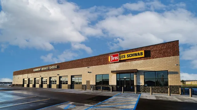 Les Schwab Tire Center