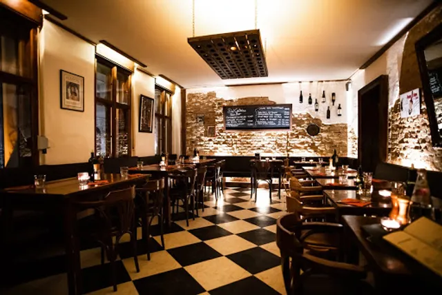 Dal Contadino Wine Bar