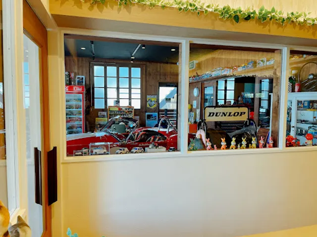 ガレージカフェ ミケ