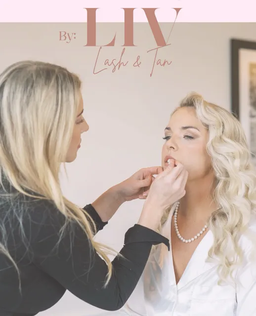 LIV LASH TAN
