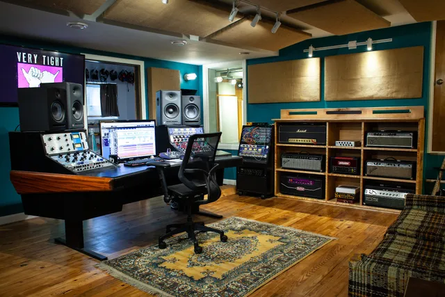 Very Tight Recordings