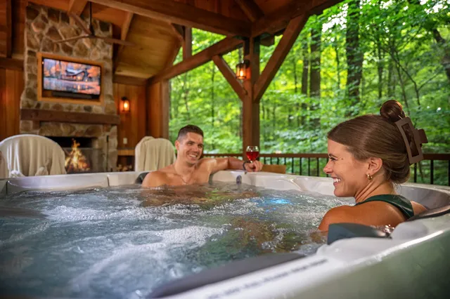 Cherry Ridge Retreat - Hocking Hills Luxury Cabins