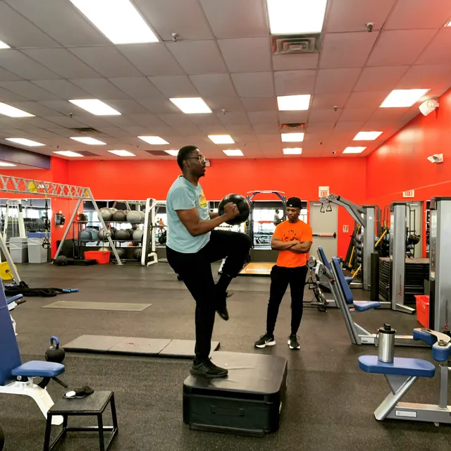 Crunch Fitness - Verona