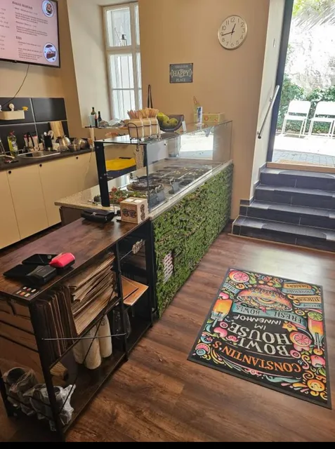 Constantin´s Bowl House