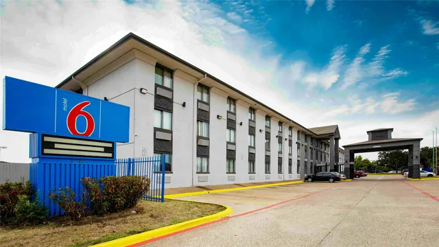 Motel 6 Dallas, TX - Fair Park