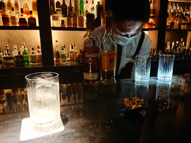 ガルソンジバール （Garcom de Bar）