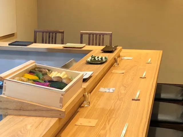 天ぷら割烹 湖都 臣