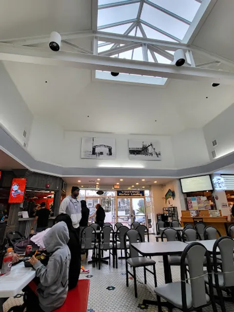 Smokin’ Jay’s Hot chicken - BBQ - Munchies