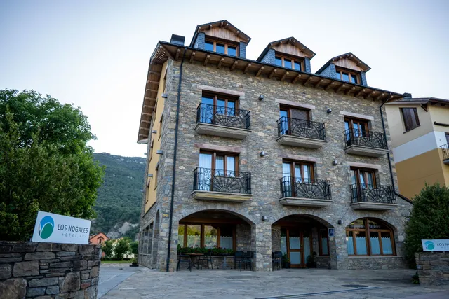 Hotel Los Nogales