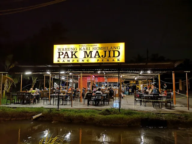 Pak Majid Kari Sembilang