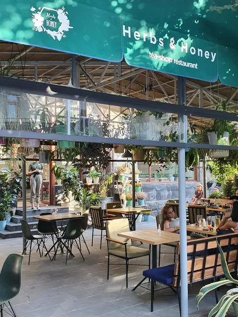 Herbs & Honey teashop & restaurant