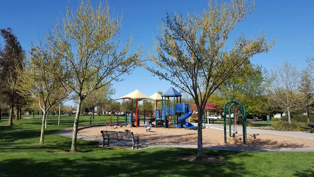 Velma & Lester King Park