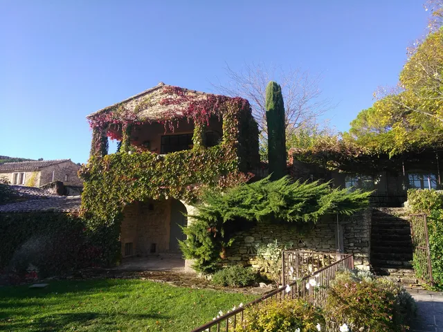 Fontblanche, Gordes, Provence