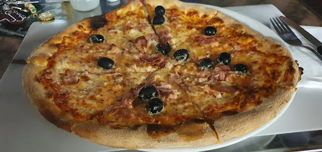 Fullhaus Pizzeria Nussbaumen