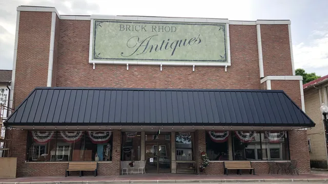Brick Rhod Antiques & Bistro