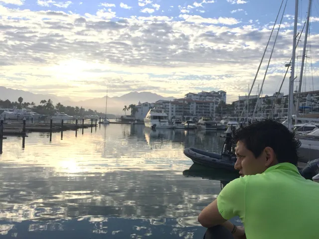 Corredor del Puerto La Marina