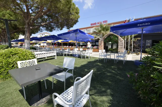 Grand Avşa Beach Hotel