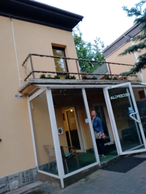 Ufo-Center. Hotelik. Pokoje, noclegi