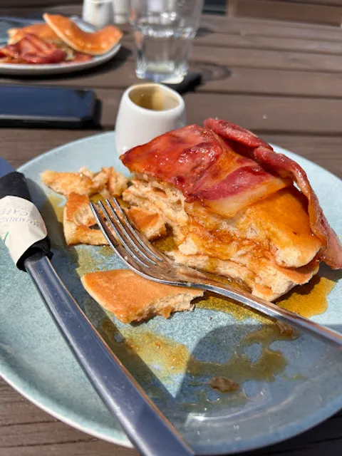 The Hummingbird Cafe