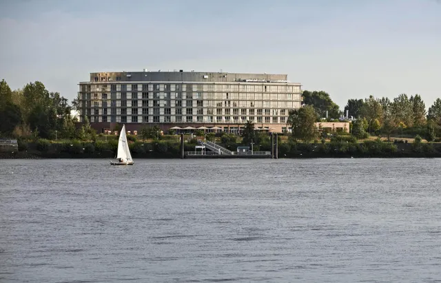 elaya Hamburg Finkenwerder