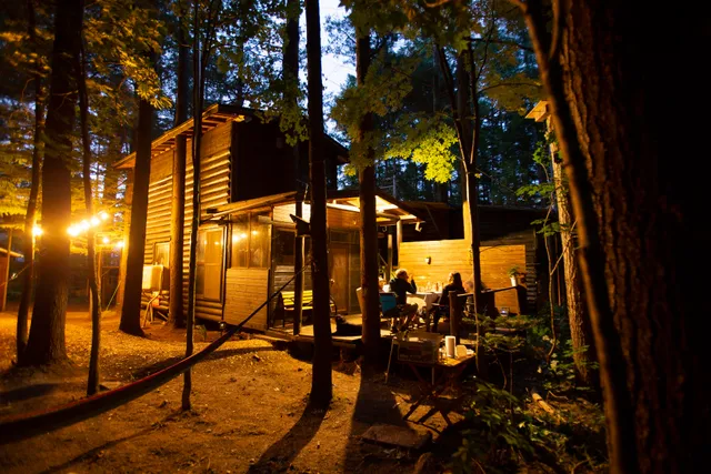 Yukari Cabins