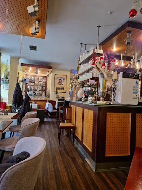 Paramount Restaurant