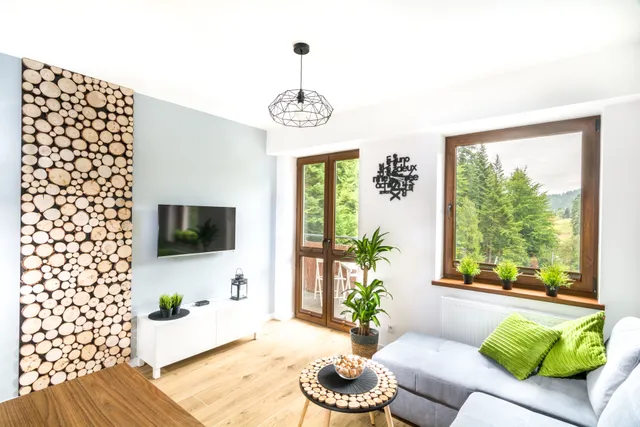 ELuxuria Green Hill Apartment