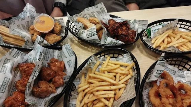 Wingstop Tangcity Mall