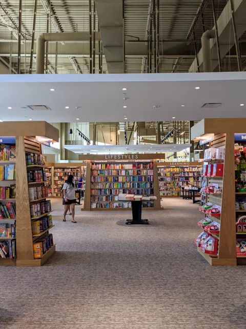 Barnes & Noble