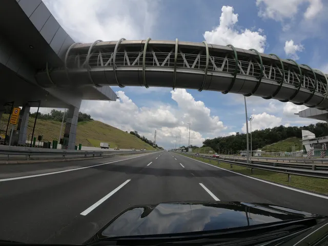 E20 MEX - Seri Kembangan Toll Plaza
