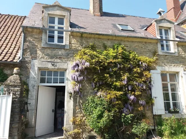 Petit manoir de la berthenlaire