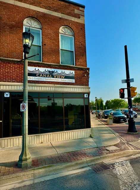 Canal View - Café & Restaurant