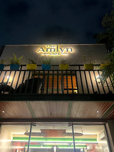The Amlyn Cafe