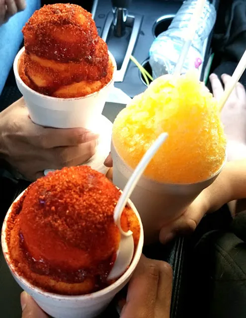 Chris & Kids Sno-Cones
