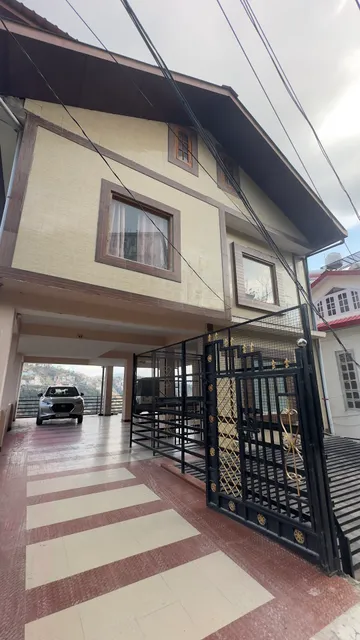 OYO Home 61285 Captivating 3bhk Apartment Sanjauli