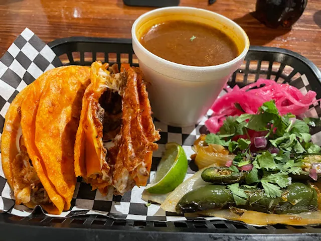 Los Tapatios Taco Grill