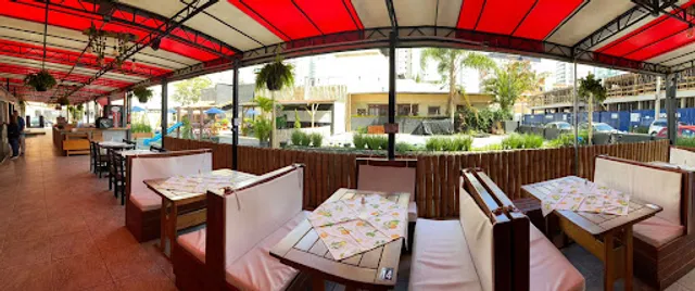 Food Park Santa Parada Gastronômico Bc