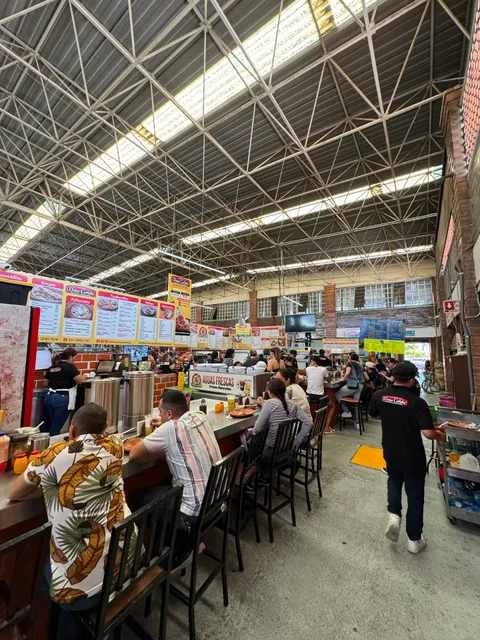 DOÑA CARLOTA BURRITAS Y QUESADILLAS