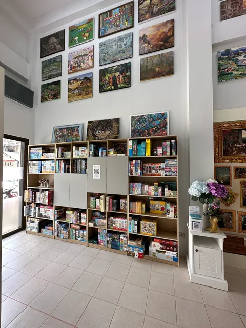 Missing Pieces : The Jigsaw Place