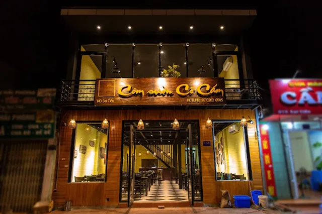 Cơm Sườn Cô Cám