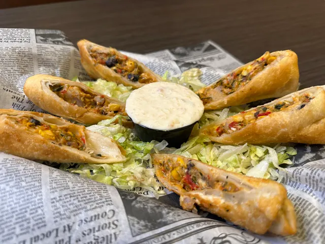 B404 Restaurant & Bar