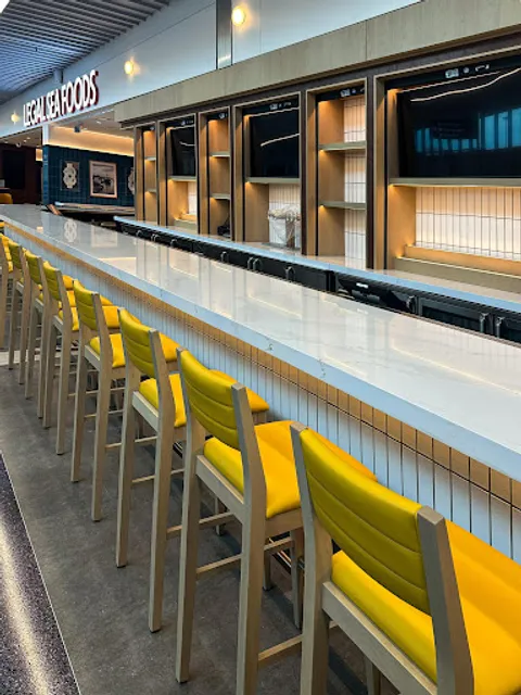 Legal Sea Foods - Logan Airport Terminal E - Gate 13